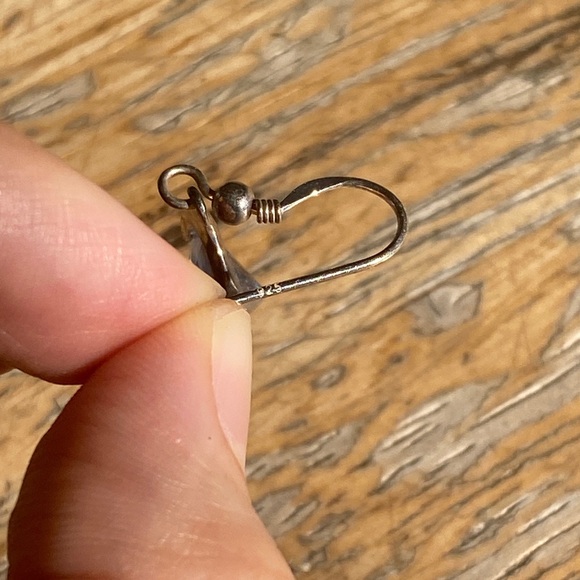 925 Sterling Silver Blue Crystal Drop Earrings - Picture 3 of 3